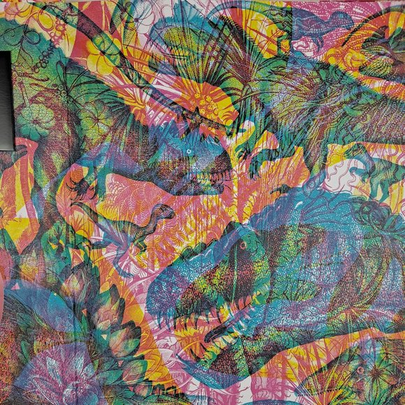 Illumisaurus Explore the World of Dinosaurs Hardcover Book w/color lens - Picture 10 of 12